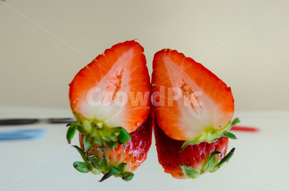 딸기,봄,과일,열매,맛있다,상큼,빨강,음식,식재료,요리,food,cook,meal,dishes,food reserves,과일,열매,fruit