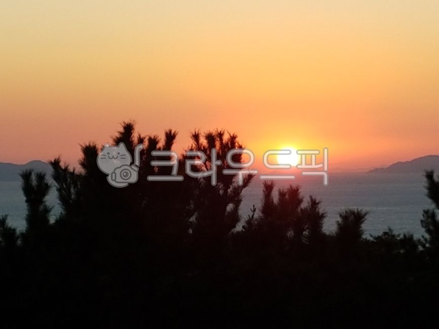 East Sea sunrise,mountain,sight,Sunrise,sun,new year