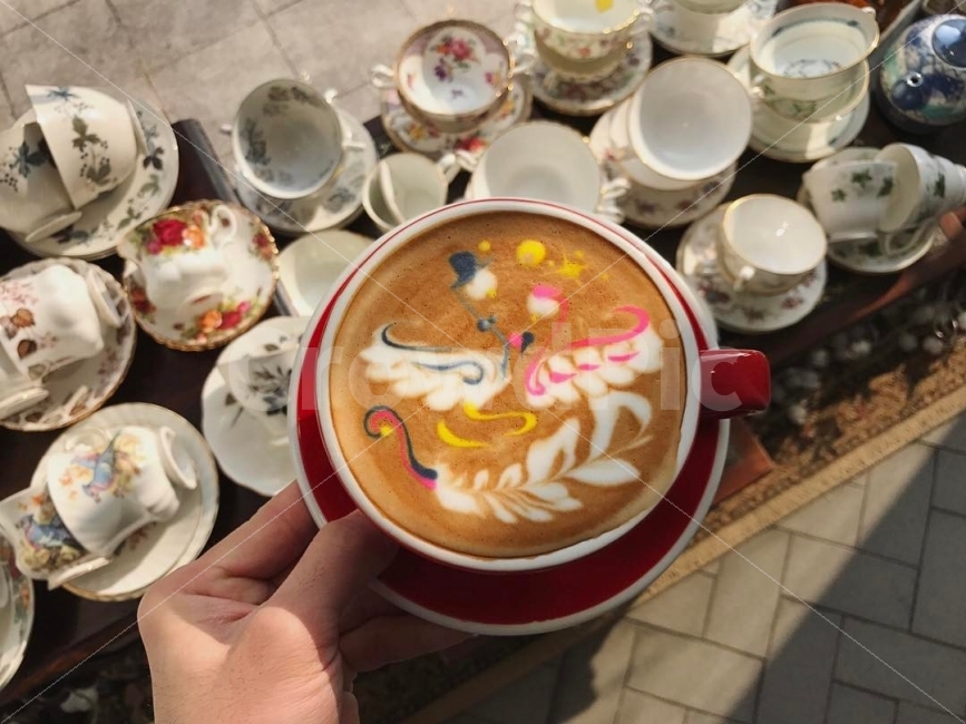 라떼아트,카페,커피,백조,모닝커피,사람,인물,인간,human,person,커피,카페,coffee,cafe