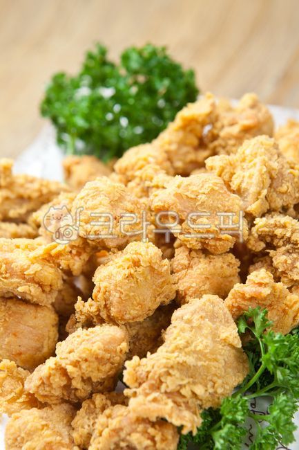 seasoning,chicken,Chicken dishes,fried food,concept,parsley,ingredients,friedfood,cooking,seasonedchicken,chickenlegs,wholechicken,boneless,close up,food ingredients,food,meat,chicken leg,fastfood,fried chicken