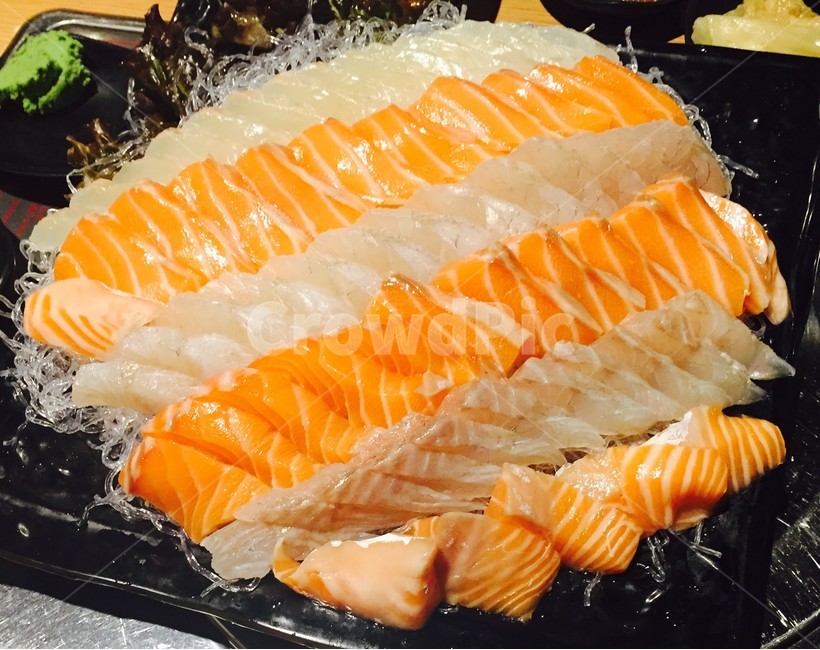 연어,안주,이자카야,생선,회,술자리,술,술집,광어,해산물