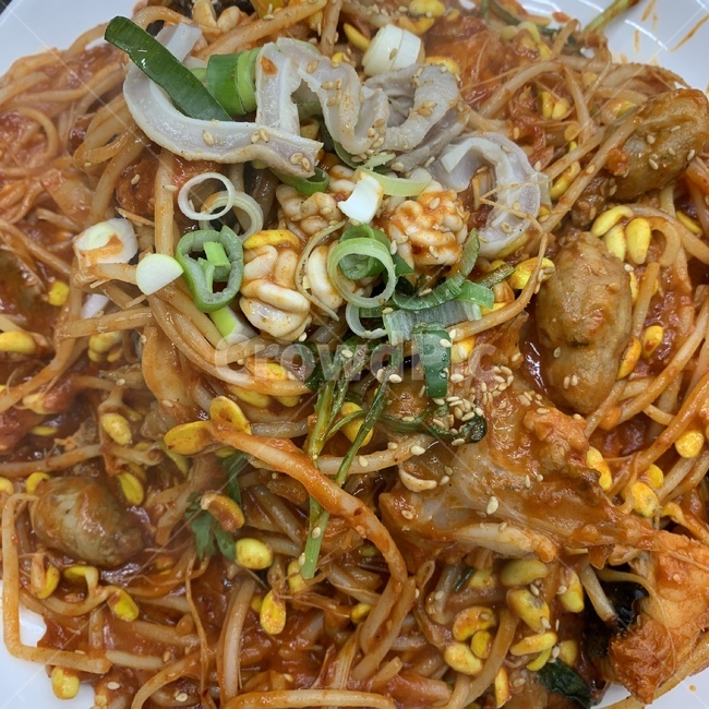 바다음식,콩나물,문어,생선,한국음식