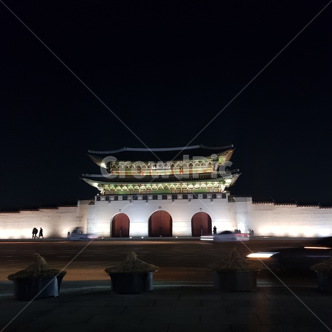 광화문,서울,야경,문화재,광화문야경,korea,seoul,gwanghwamun,서울풍경,랜드마크,한국전통,traditionalkorea,서울관광,야경,밤,풍경,nightscape,night,landscape,한국전통,한국문화,korean traditional,korean culture,랜드마크,landmark,tourist attraction,한국랜드마크,한국관광지,한국명소,korea landmark,korea tourist attraction,건축물,건물외관,exterior,building,structure,architecture,construction,pagoda,탑,건물,shrine,신사,worship,예배