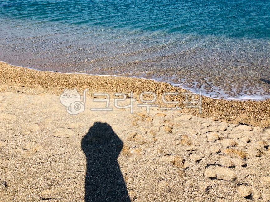 바다,백사장,사람그림자,그림자,자연,바닷물