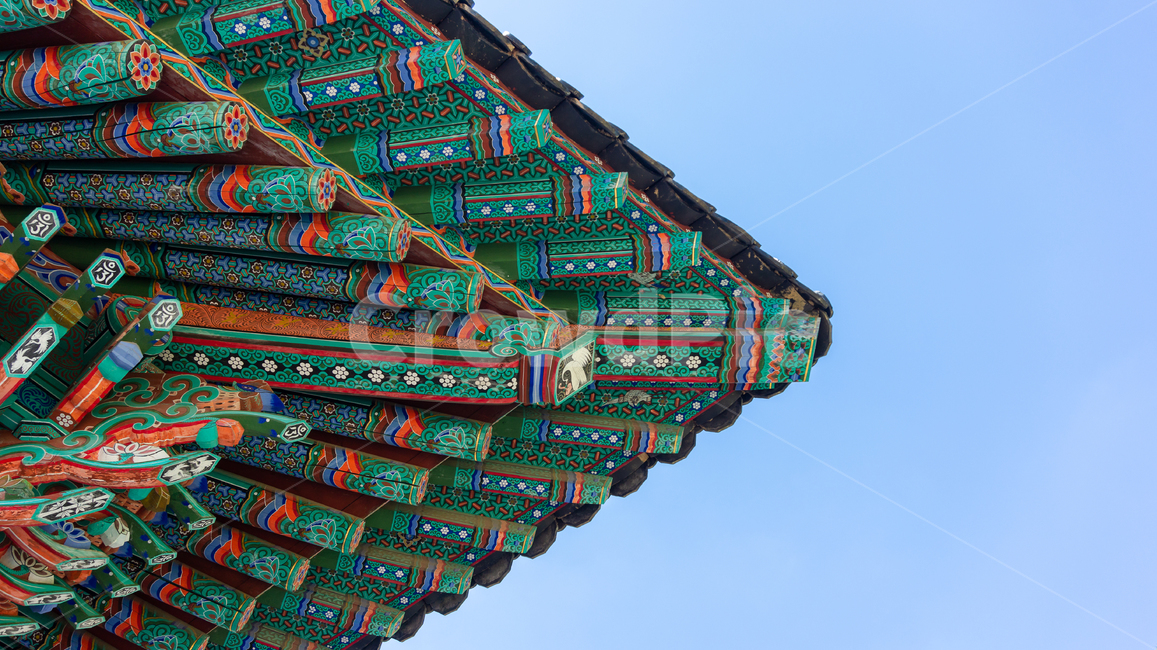 지붕,하늘,절,처마,건물,한국전통,한국문화,korean traditional,korean culture,건축물,건물외관,exterior,building,structure,architecture,construction