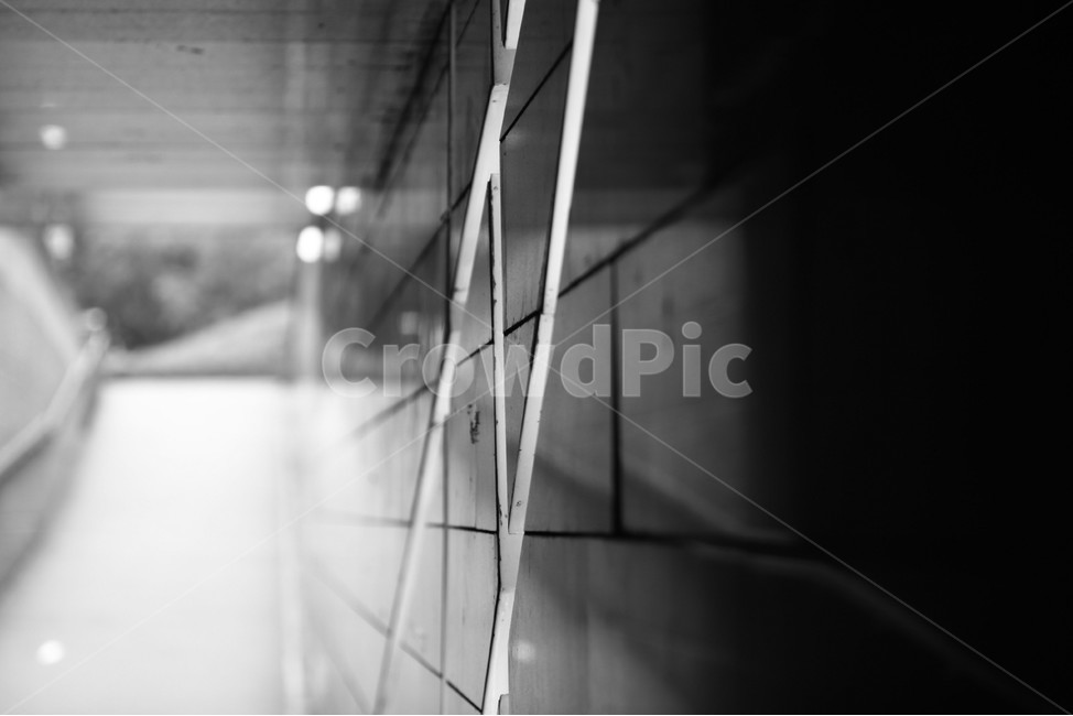 banister,handrail,난간,흑백사진,길,터널,빛