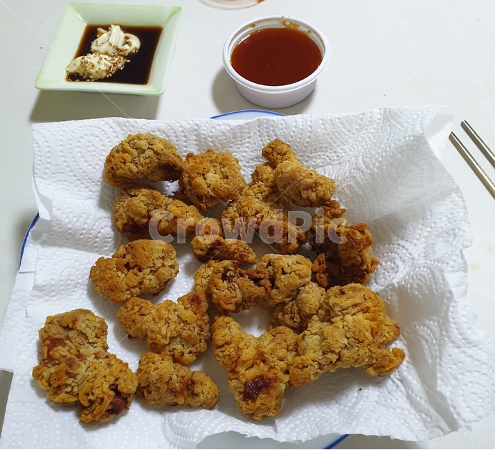 food,음식,닭튀김,nuggets,닭똥집
