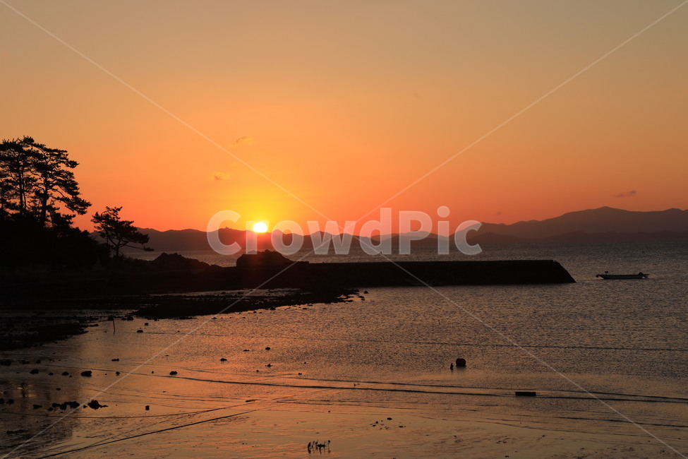 지평선,태양,저녁,노을,하늘,자연,풍경,nature,landscape,한국자연풍경,한국자연경관,korea nature landscape,실루엣,그림자,silhouette,shadow,outdoors,옥외,sunlight,햇빛,red sky,붉은 하늘,dawn,새벽,dusk,황혼,sunset,일몰,sky