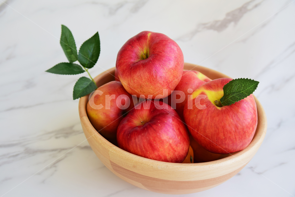 사과,애플,과일,음식,볼,우드볼,과일볼,명절음식,추석,설날,한가위,apple,fruit,woodbowl,bowl,food,음식,식재료,요리,food,cook,meal,dishes,food reserves,과일,열매,fruit