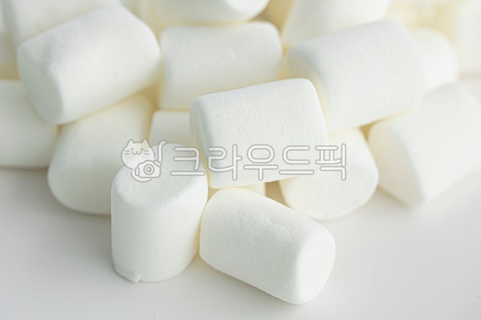 marshmallow,marshmallow,egg white,sugar,sponge,dessert