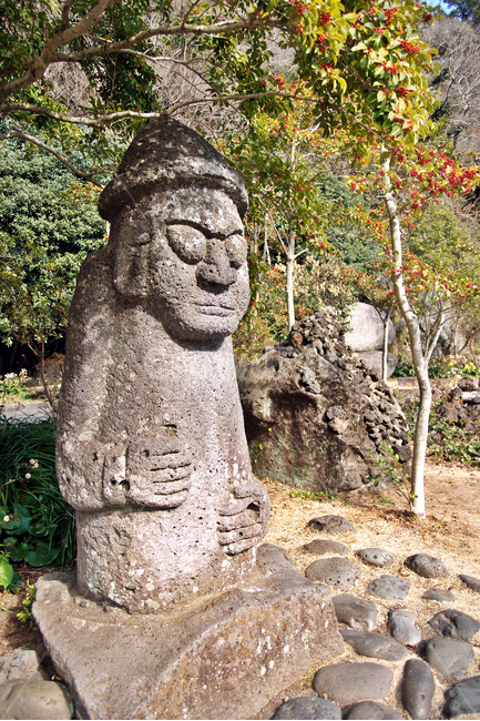 돌하루방,석물상,제주,장승,돌할아버지,수호신,용암석,민속자료,제주도,jeju,jeju island,조각상,동상,석상,조형물,statue,bronze statue,stone statue