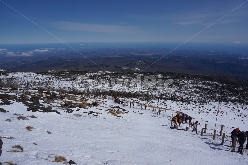 nature,자연,outdoors,옥외,겨울산,설산,한라산,제주도,눈,겨울산행,겨울,계절,winter,season,자연,풍경,nature,landscape,한국자연풍경,한국자연경관,korea nature landscape,제주도,jeju,jeju island