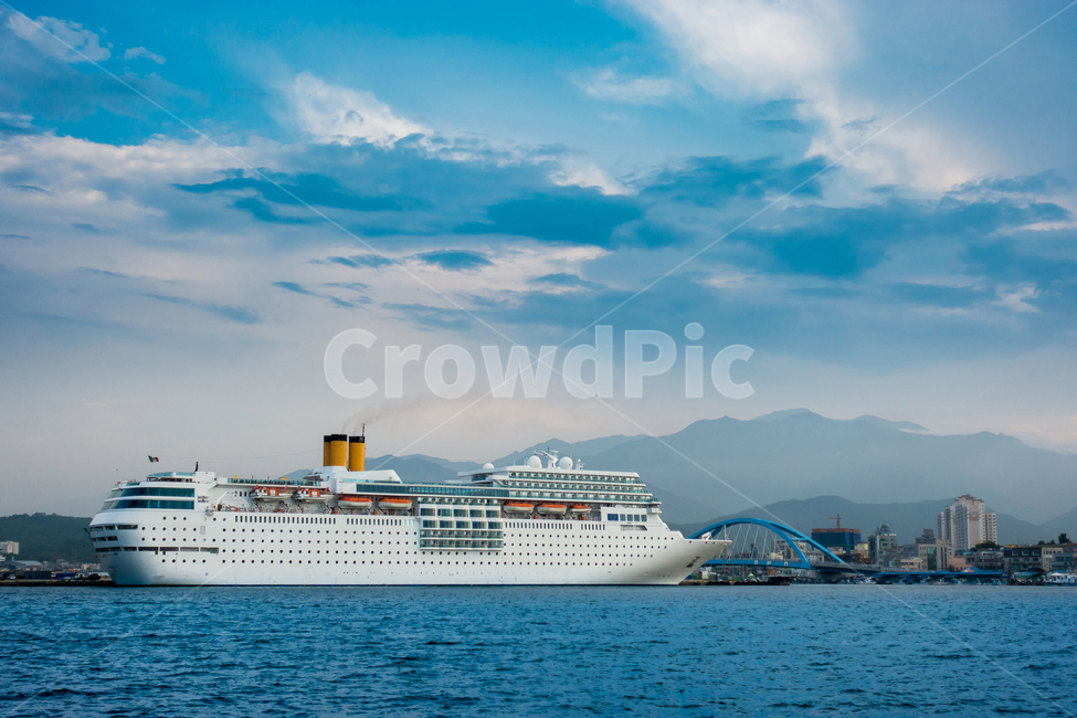 항구,배,크루즈,바다,강원도,속초시,속초항,교통,cruiseship,유람선,교통,교통수단,traffic,transportation