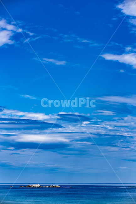 경포해수욕장,수평선,지평선,오리바위,구름,하늘,국민관광지,관광명소,해수욕장,해변가