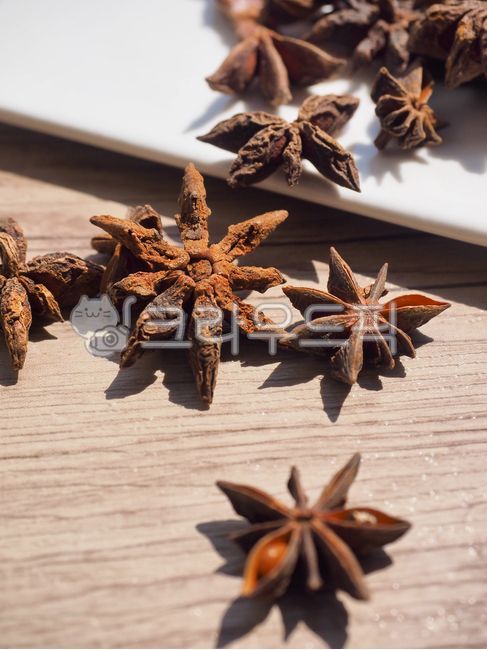 staranisehall,asianfood,spice,cookingingredients,Star Anise Hall,scent,Asian food,dryfood,dry food,indianfood,cooking,organic,starshape,chinesefood,anise,Indian food,Spice,octagonal,star shape,cooking ingredients,brown,Chinese food,octagonal incense,food,