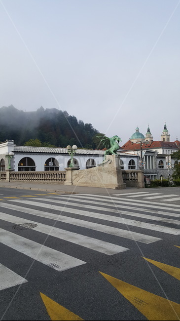 용,다리,용의다리,랜드마크,류블라냐,슬로베니아,dragon,bridge,dragonbridge,landmark,ljubljana,slovenia,아스팔트,asphalt,도로,road