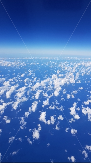 하늘,구름,하늘색,파란색,자연,자연,풍경,nature,landscape,outdoors,옥외,azure sky,푸른 하늘,sky