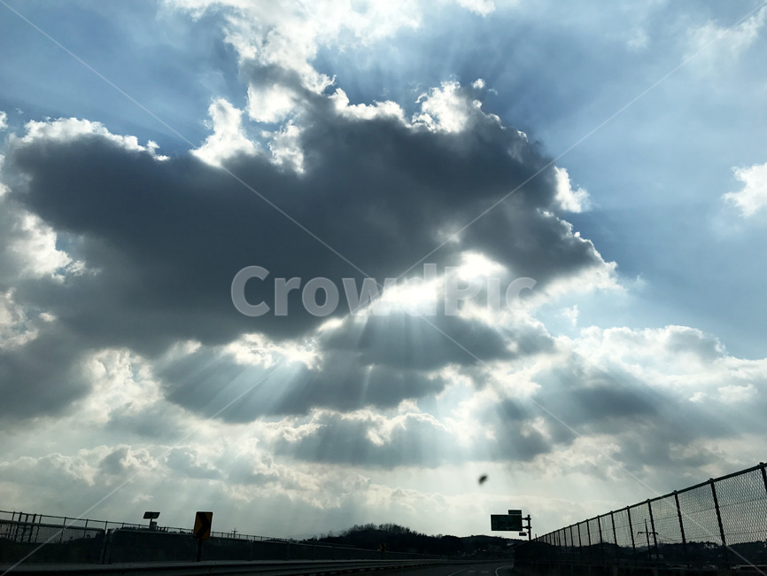 구름,햇살,겨울하늘,cloud,sunshine,자연,풍경,nature,landscape,flare,플레어,light,빛,sunlight,햇빛