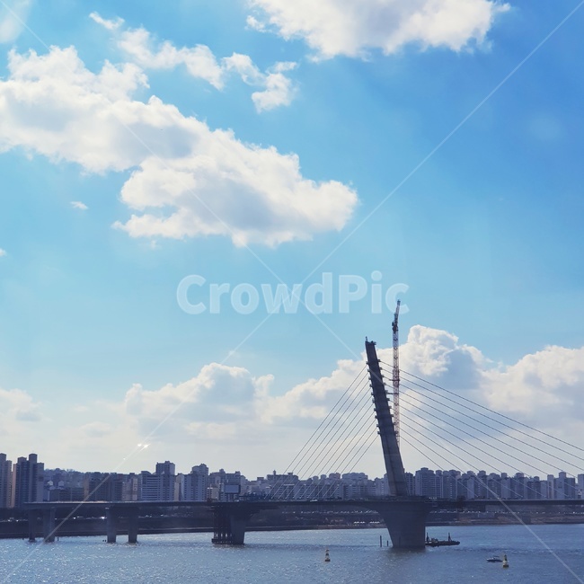 한강,다리,강,하늘,구름,자연,맑은,평화,상쾌,건축물,건물외관,exterior,building,structure,architecture,construction