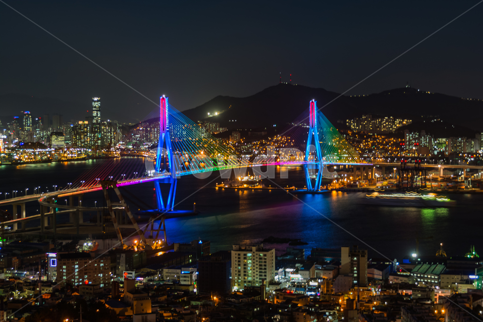 부산,부산항대교,야경,부산항,건축물,다리,색감,여행,바다,항구,야경,밤,풍경,nightscape,night,landscape,도시,city,한국도시풍경,한국도시경관,korea cityscape,light,빛,metropolis,중심지,building,건물,시티,town,urban,어반