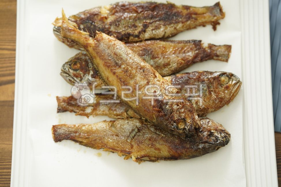 조기, 생선, 구이, 먹거리, 접시, 사진,이미지,일러스트,캘리그라피 - pb이로작가