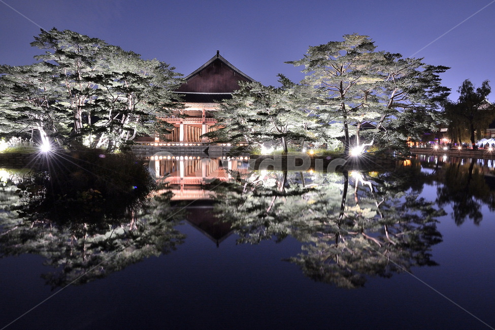 경복궁,고궁,경회루,반영,한국전통,야경,풍경,야경,밤,풍경,nightscape,night,landscape,한국전통,한국문화,korean traditional,korean culture,랜드마크,landmark,tourist attraction,한국랜드마크,한국관광지,한국명소,korea landmark,korea tourist attraction,nature,자연