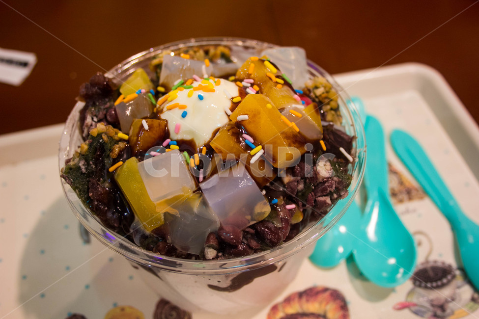 market snacks,shaved ice,snack,market food,coolness,Omegi rice cake shaved ice,Red bean shaved ice,Korean snacks,summer food