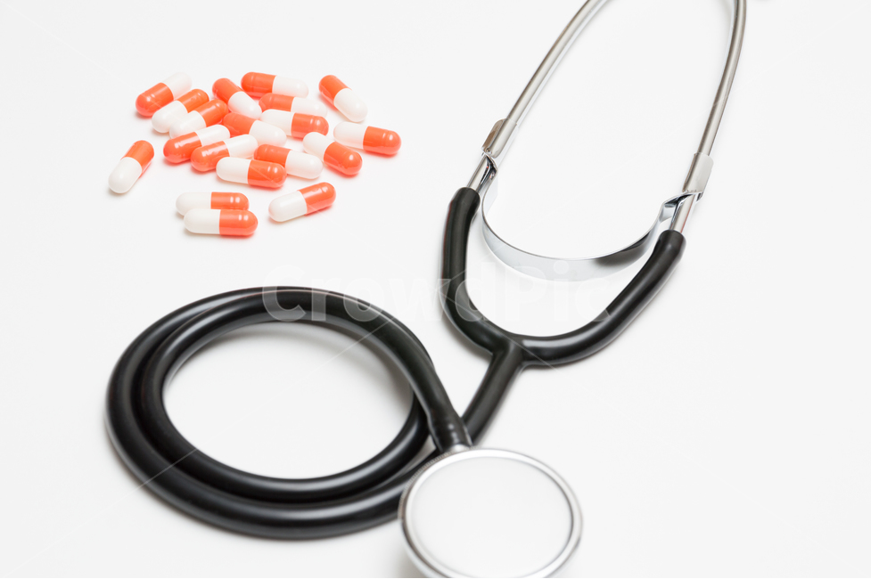 청진기,알약,약,의료기구,의료,누끼,치료,병원,건강관리,의학,건강,과학,컨셉,보건,장비,캡슐,건강,헬스웨어,헬스케어,healthware,health care,의료,의학,병원,medical,hospital,clinic,사물,물건,오브젝트,thing,object,matter,연출,컨셉,콘셉,direction,concept,누끼,remove background