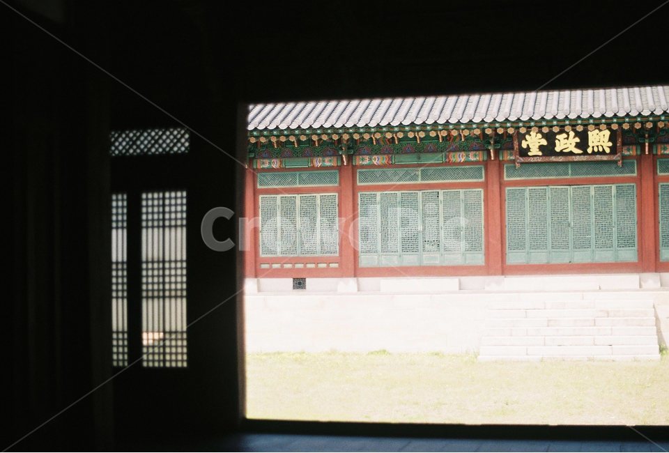 한옥,전통기와,기와집,한국전통,기와,창덕궁,한국전통,한국문화,korean traditional,korean culture,랜드마크,landmark,tourist attraction,한국랜드마크,한국관광지,한국명소,korea landmark,korea tourist attraction,건축물,건물외관,exterior,building,structure,architecture,construction