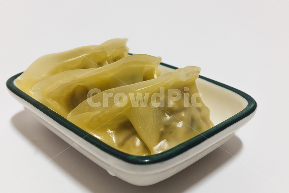 만두,덤플링,중국음식,밀가루,속재료,아시아,음식,요리,인스턴트,하얀배경,흰색배경,찐,교자,야채,식사,일본음식,찌다,돈육,고기,흰색,하얀색,전분,동양,음식,식재료,요리,food,cook,meal,dishes,food reserves