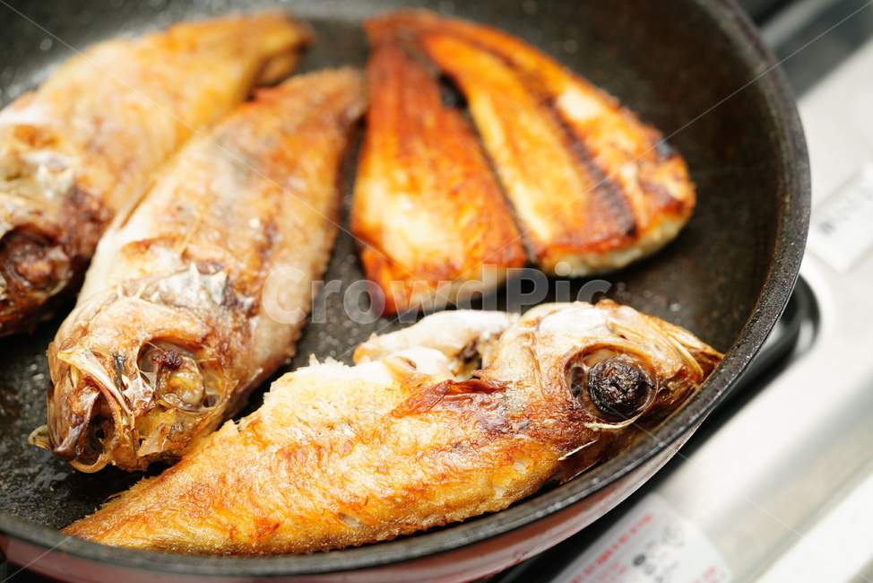 생선,반찬,안주,먹거리,음식,푸드,fish,구이,요리,후라이팬,식사,food,집밥,수산물,해산물,fishery products,seafood