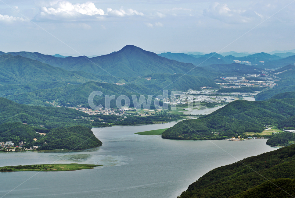 Paldang Lake,Yebin Mountain,Geomdansan Mountain,Geumbongsan Mountain,lake,Namhan River,Namjongmyeon
