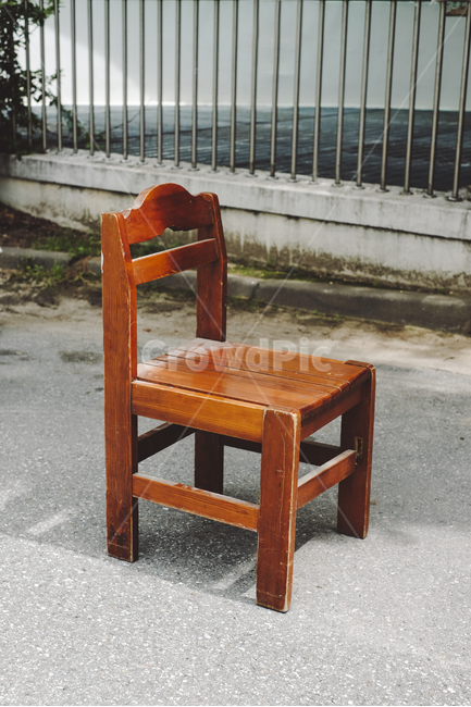의자,오래된의자,나무의자,쓸쓸함,외로움,목재의자,사물,물건,오브젝트,thing,object,matter