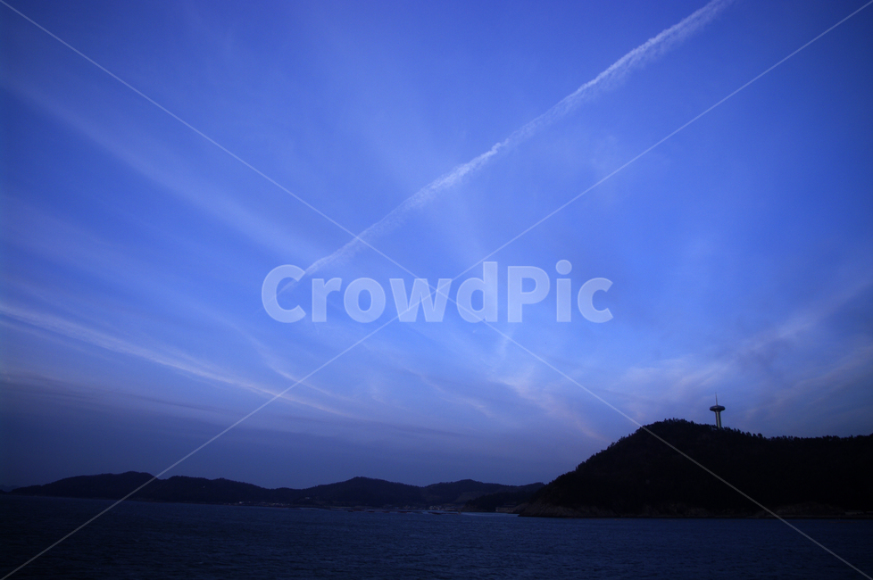 일출,sunrise,바다,풍경,섬,노을,하늘,구름,산,color,자연,풍경,nature,landscape,land,땅,outdoors,옥외,ocean,대양,sea,water,물,shoreline,해안선