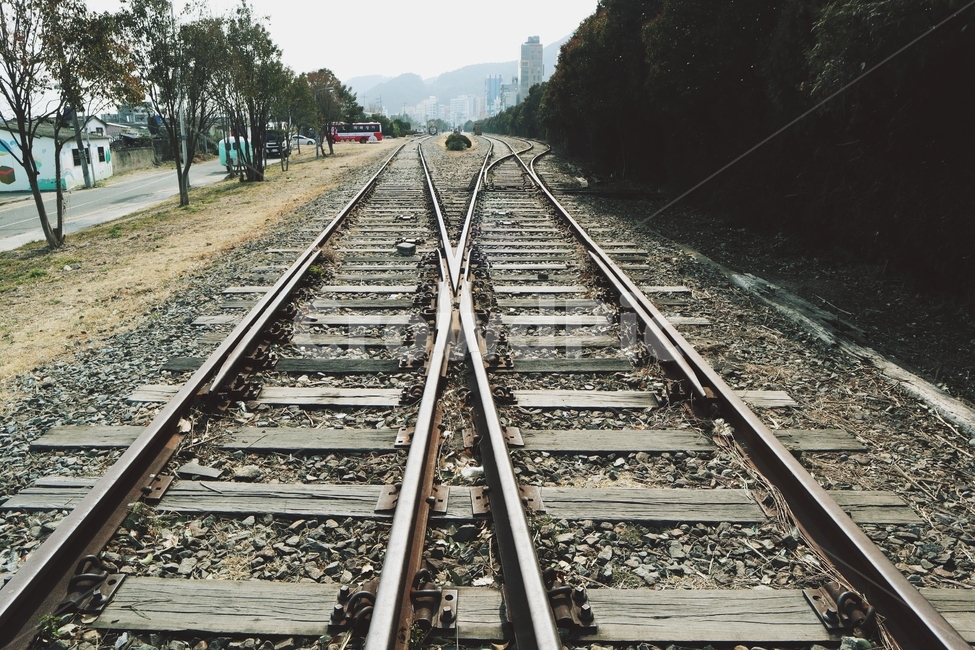 traintrack,기찻길,transportation,레일,rail,철도,railway,교통,교통,교통수단,traffic,transportation