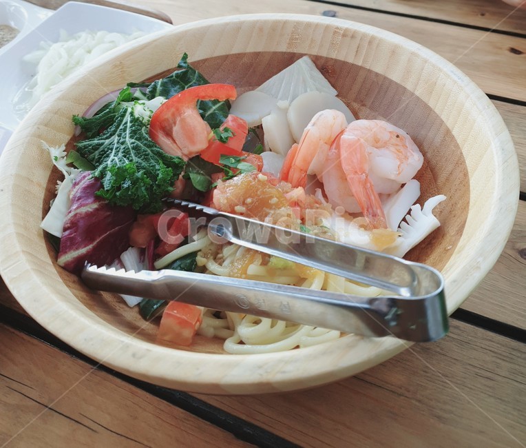 음식,샐러드,외식,혼밥,맛집