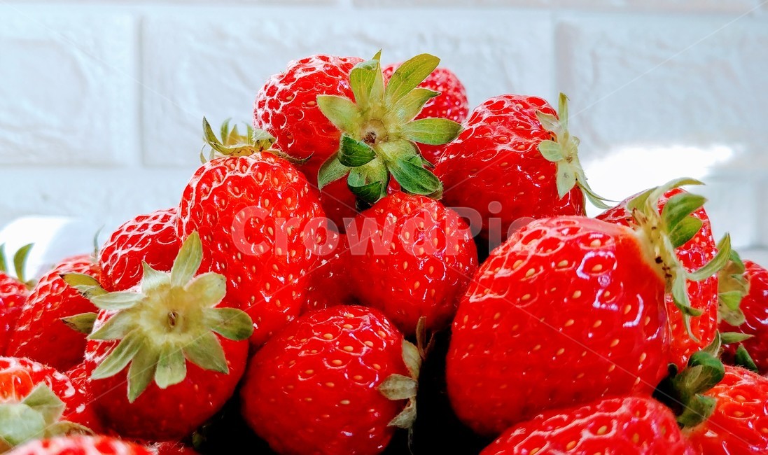 딸기,채소,간식,디저트,스트로우베리,음식,식재료,요리,food,cook,meal,dishes,food reserves,과일,열매,fruit