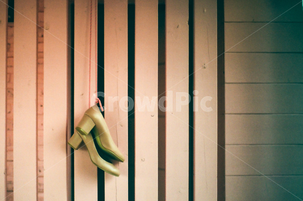 실내,인테리어,구두,분홍색,디자인,필름,interior,shoes,filmphotography,감성사진