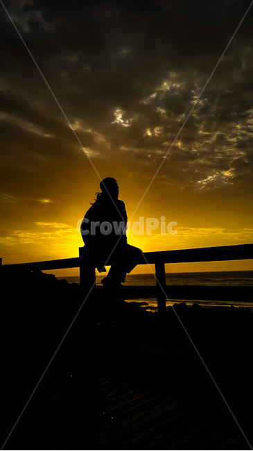 석양,일몰,해넘이,해돋이,일출,노을,태양,바다,제주도,열정,sunset,sunrise,orange,사람,인물,인간,human,person,인물실루엣,사람실루엣,character silhouette,human silhouette,silhouette,실루엣,nature,자연,banister,난간,handrail