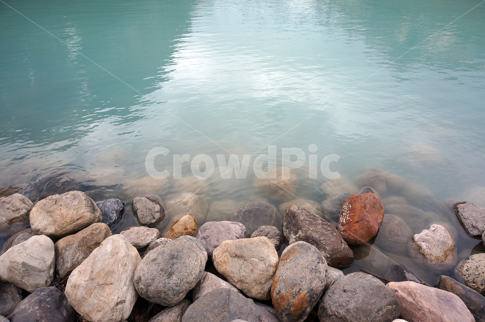 자갈,g​ravel,lake,호수,루이즈호,louiselake,reflection,돌,emerald,에메랄드