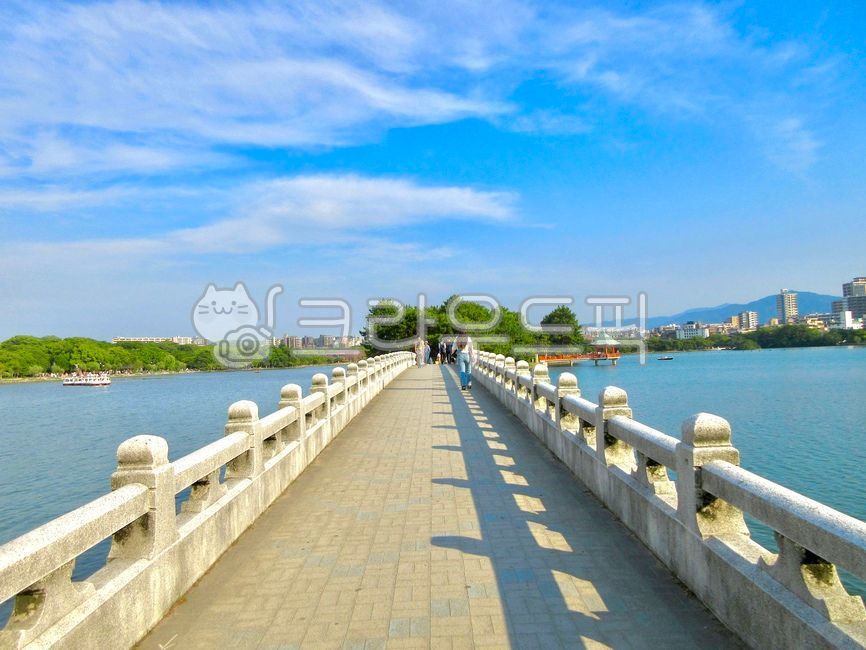 Japan,Japan Fukuoka,Ohori,Ohori Park,Fukuoka,bridge,lake,water