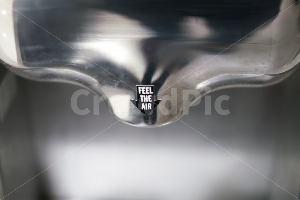 핸드드라이기,핸드드라이어,에어타월,공중화장실,화장실,feeltheair,사물,물건,오브젝트,thing,object,matter