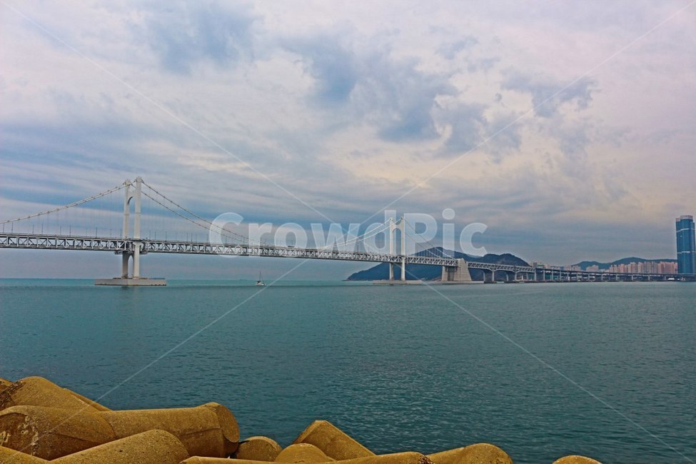 광안리,광안대교,방파제,바닷가,여름,자연,풍경,nature,landscape,한국자연풍경,한국자연경관,korea nature landscape,building,건물,bridge,다리