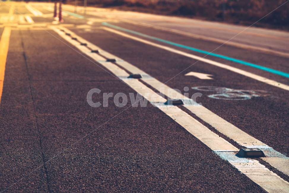 asphalt,아스팔트,도로,road,길,산책,길가,거리,교통,교통수단,traffic,transportation
