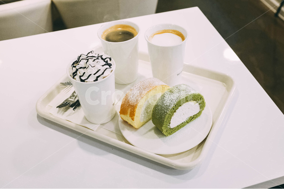 	스냅,카페,커피,카푸치노,빵,디저트,라떼,아메리카노,감성사진,필름,필카,필름사진,필름느낌,음식,식재료,요리,food,cook,meal,dishes,food reserves,빵,bread,디저트,간식,후식,dessert,snack,커피,카페,coffee,cafe,감성,sensible,feeling