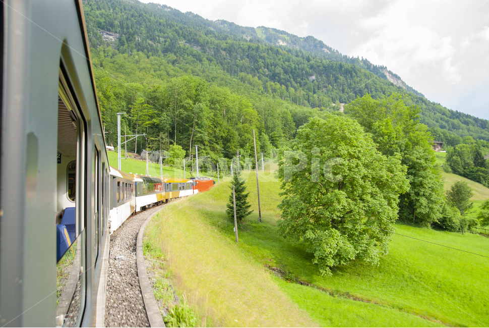 스위스,기차,산악열차,산악,여행,산악기차,기찻길,railway,철도,traintrack,transportation,rail,해외,외국,세계,foreign,oversea,world