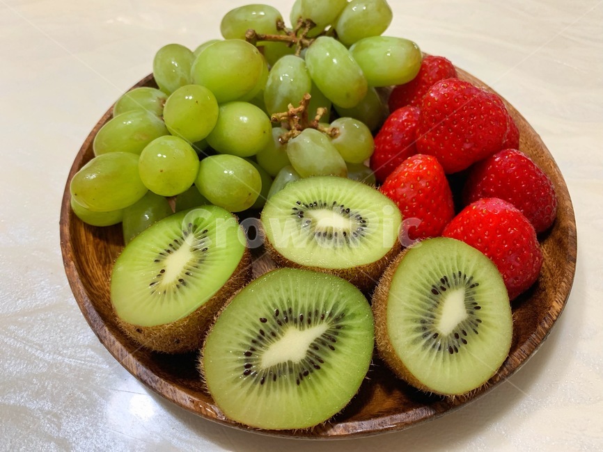 과일,키위,딸기,청포도,후식,음식,식재료,요리,food,cook,meal,dishes,food reserves,과일,열매,fruit