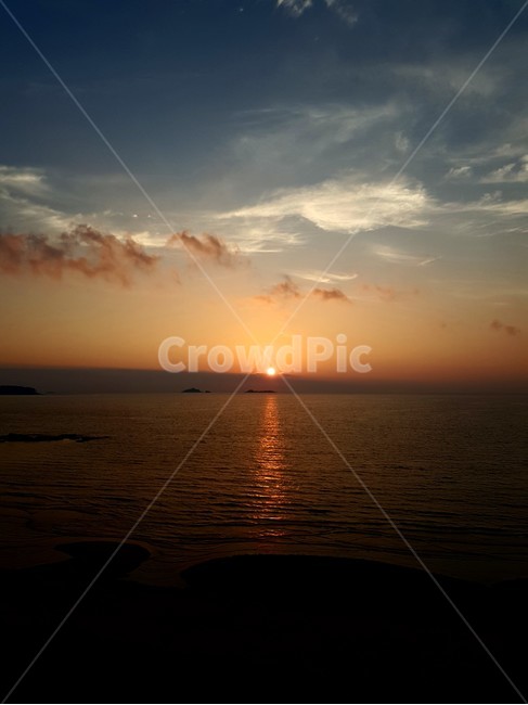 sunset,붉은하늘,일몰,sunlight,nature,자연,하늘,sky,redsky,황혼,새벽,바다,sea,sun,물,water,해안,구름