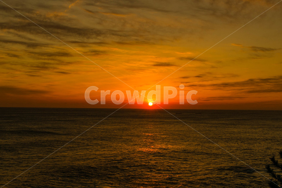 일출,동해,바다,하늘,자연,자연,풍경,nature,landscape,outdoors,옥외,dusk,황혼,sunset,일몰,dawn,새벽,sky,red sky,붉은 하늘,sunlight,햇빛