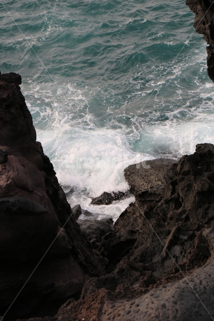 바다,파도,돌,바닷가,자연,자연,풍경,nature,landscape,water,물,sea,ocean,대양,outdoors,옥외,promontory,곶